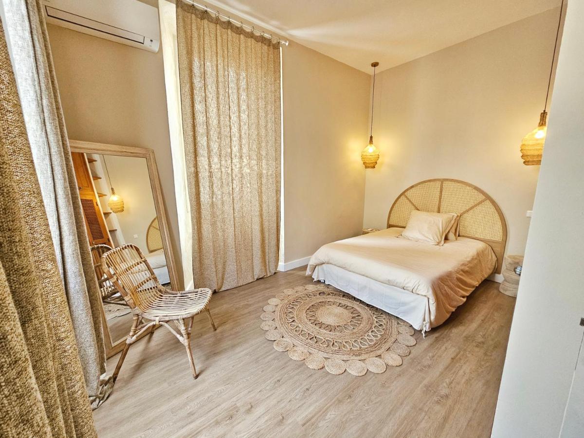L'Ile Rousse, Hypercentre A 100 M De La Plage Zewnętrze zdjęcie